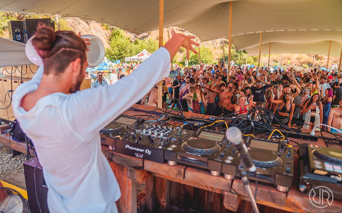 Akriza at Northern Nights 2